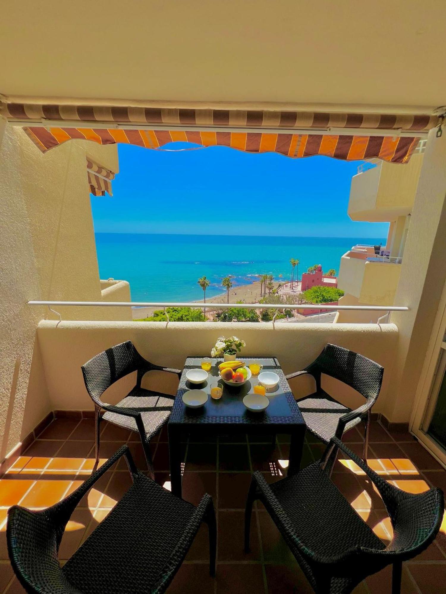 Frontal Sea View Apartment Benalbeach Benalmádena Eksteriør bilde